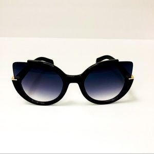 2/$30 Black Round Cat Eye Sunglasses